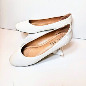 Journee Collection Kavn White Slip On Round Toe Vegan Leather Ballet Flat 7.5